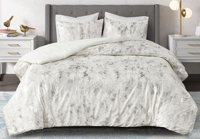 Olliix by CosmoLiving Pearl Ivory Full/Queen Metallic Printed Velvet Comforter Set-0