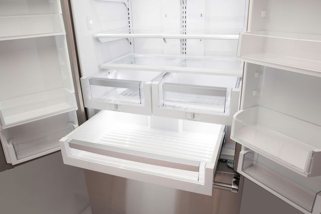 Viking® 3 Series 22.1 Cu. Ft. Stainless Steel Freestanding French Door Bottom Freezer Refrigerator-3