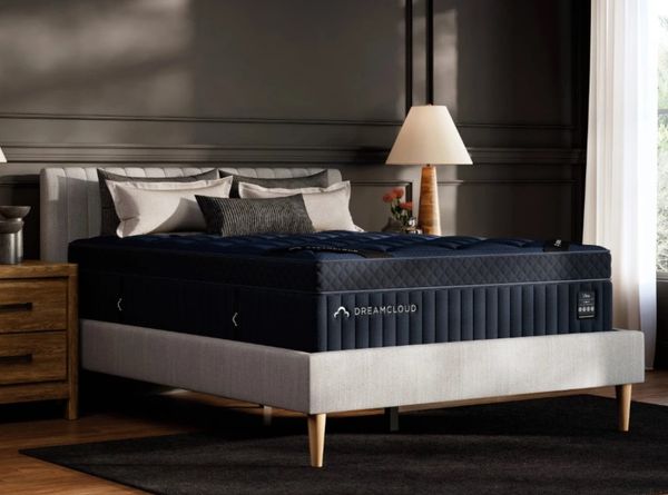 Dreamcloud Ultra 4.0 Hybrid 15" Plush Euro Top King Mattress 