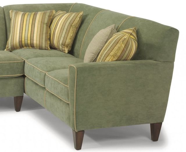 Flexsteel® Digby Right Arm Facing Corner Sofa-1