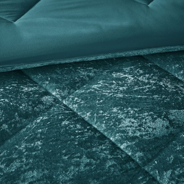 Olliix by Intelligent Design Felicia Teal King/California King Velvet Comforter Set-4