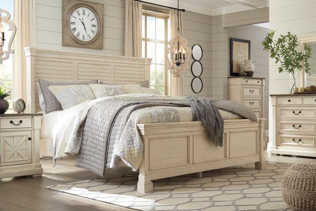 Signature Design by Ashley® Bolanburg 2-Piece Antique White California King Panel Bed Set-3