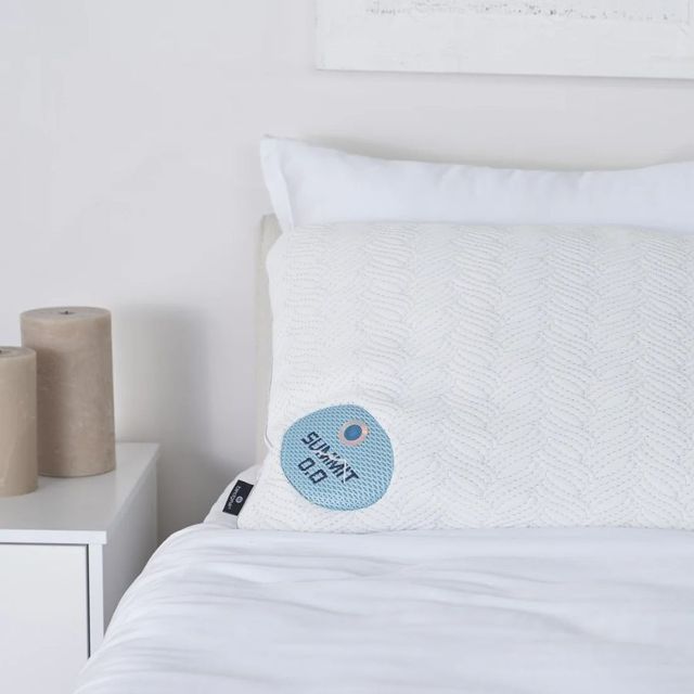 BEDGEAR® Summit 0.0 Medium Firm Performance® King Bed Pillow-3