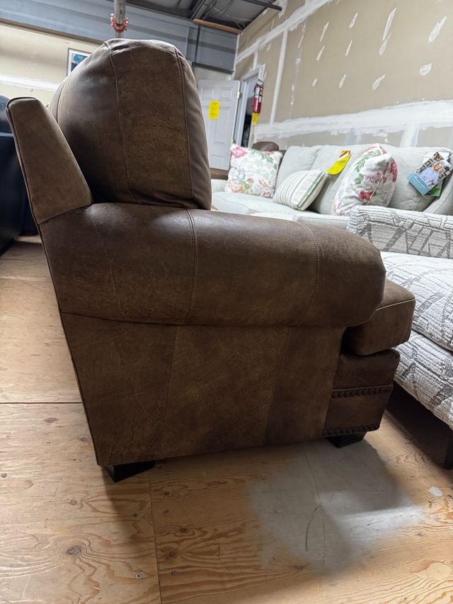 Mayo Leather Sofa-2