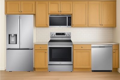 LG 4 Piece Kitchen Package
