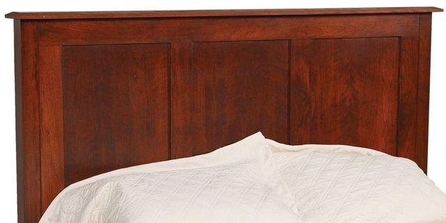 Daniel's Amish® Manchester Queen Bed With Low Footboard-1