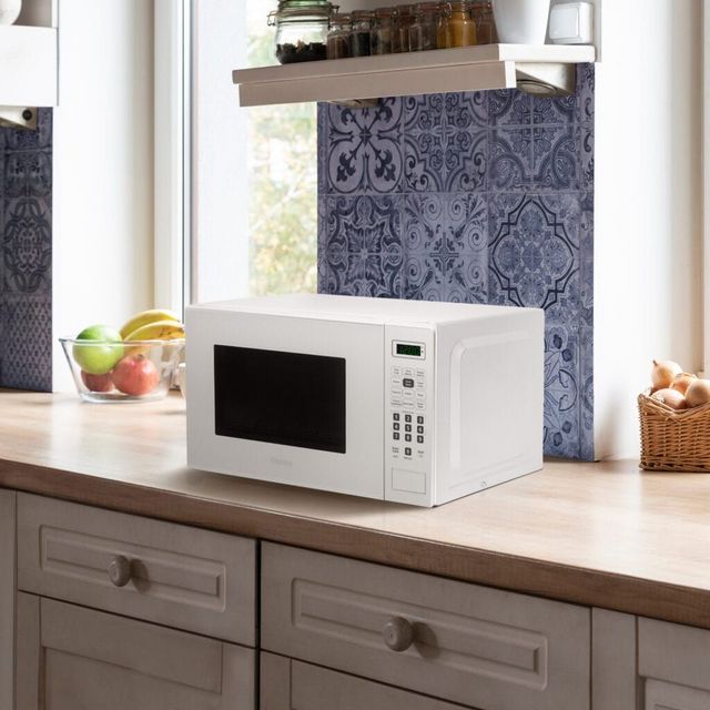 Danby® 0.7 Cu. Ft. White Countertop Microwave -4