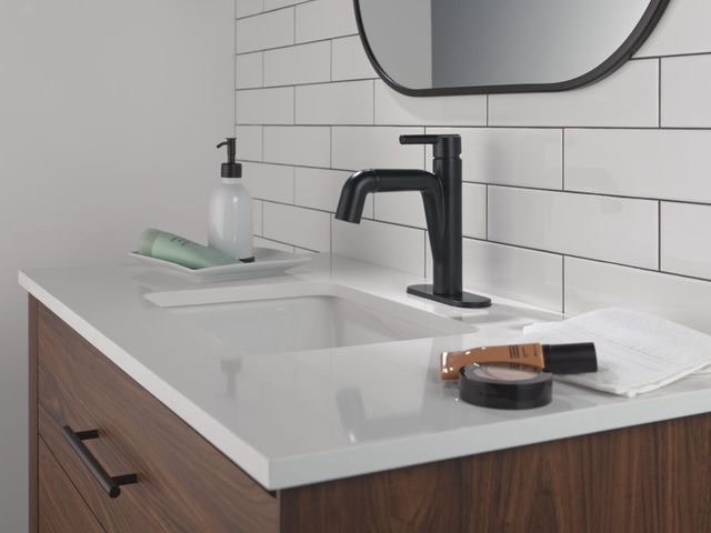 Delta Nicoli® Matte Black Single Handle Pull-Down Bathroom Faucet-2