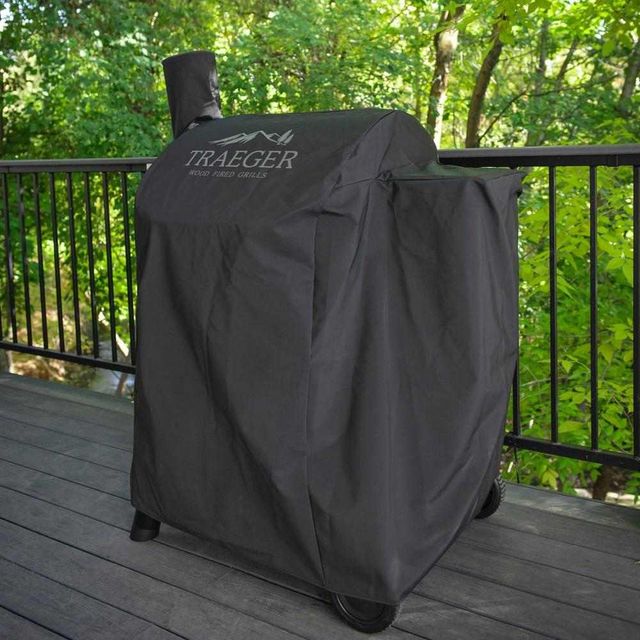 Traeger® Pro 575 Black Grill Cover-1