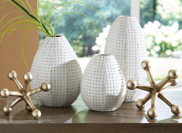Signature Design by Ashley® Azerton 5-Piece Gold/White Accessory Set-1
