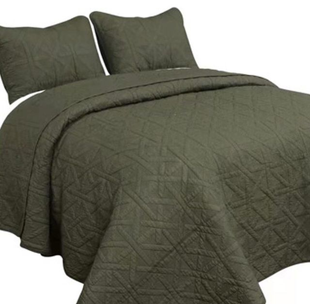 Signature Design by Ashley® Guslea Dark Olive Green Queen Coverlet Set-0
