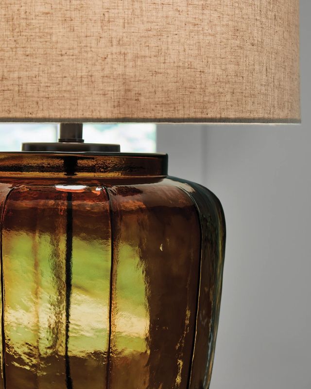 Signature Design by Ashley® Bainmore Amber Table Lamp-1