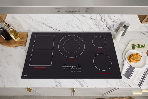 LG 36" Black Ceramic Smart Induction Cooktop 