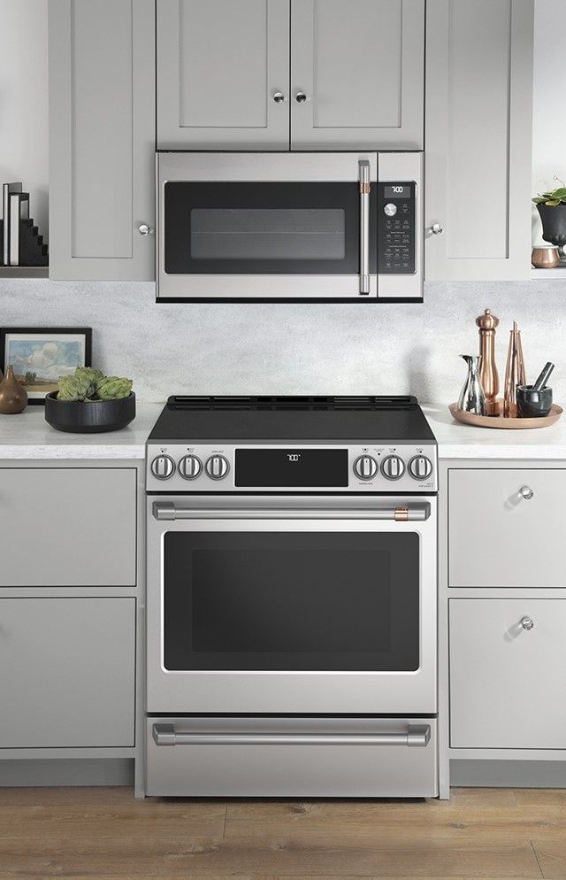 Cuisinière électrique encastrée de 30 po Café™ de 5.7 pi³ - Acier inoxydable-1