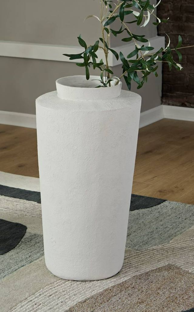 Signature Design by Ashley® Flurinworth Cream 29" Vase-3