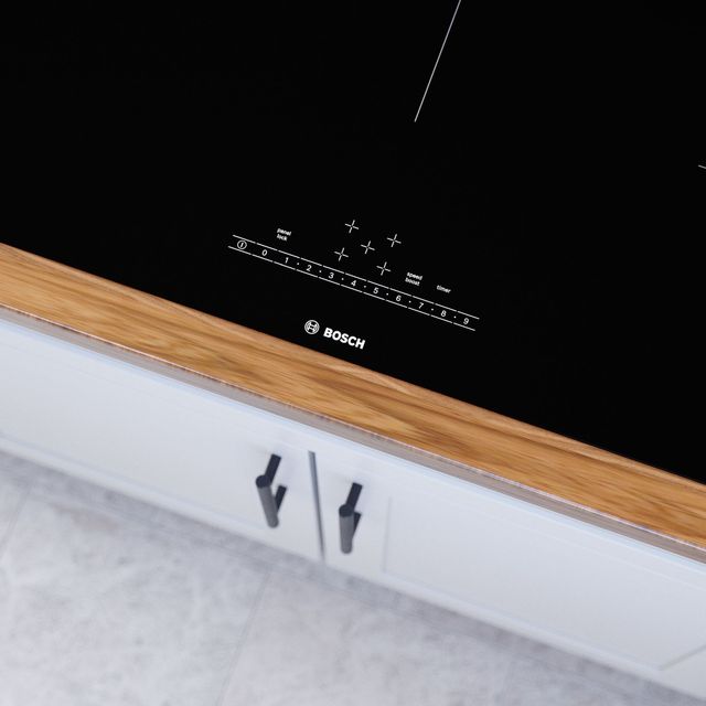 Bosch® 500 Series 36" Black Induction Cooktop-4
