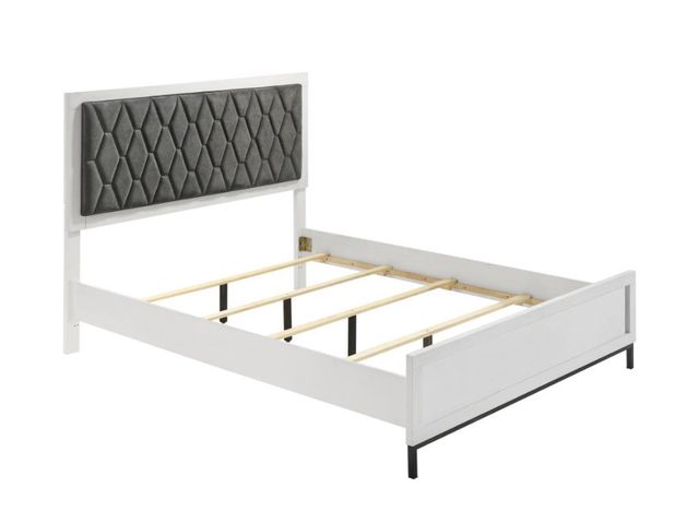Coaster® Sonara 4-Piece White California King Panel Bedroom Set-1
