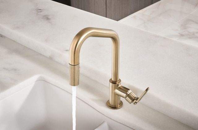 Brizo Litze® Brilliance® Luxe Gold® Pull-Down Faucet with Angled Spout and Industrial Handle-4