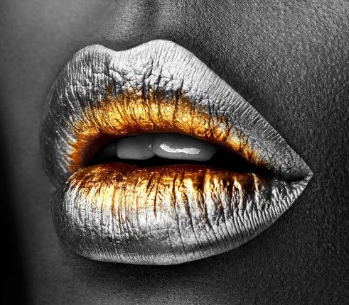 Classy Art Golden Lips Wall Art-0