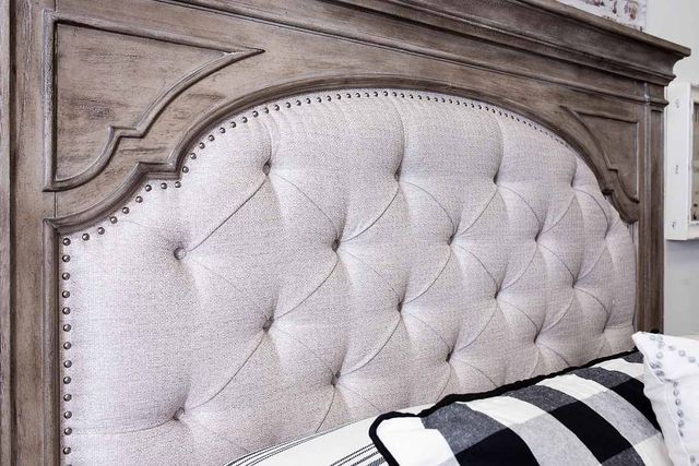 Steve Silver Co. Highland Park Waxed Driftwood Queen Panel Bed-2