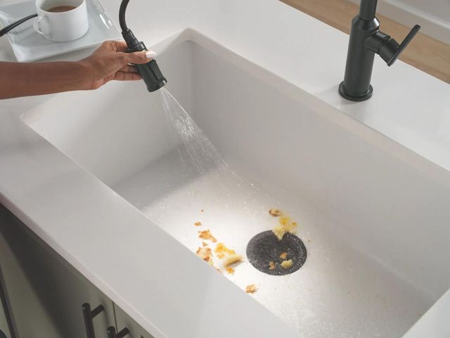 Delta Cordova™ Matte Black Single Handle Lever Kitchen Faucet-2