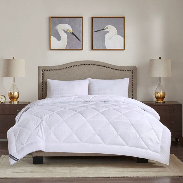 Olliix by Madison Park White Twin/Twin XL 525 Thread Count All Season Cotton Rich Down Alternative Comforter-1