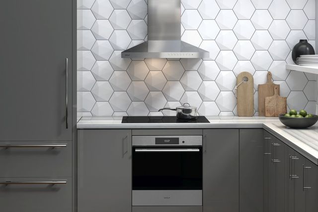 Wolf® 30" Black Induction Cooktop-3