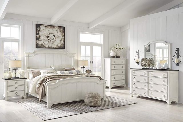 Benchcraft® Nashbryn 4-Piece Whitewash California King Panel Bed Set-3
