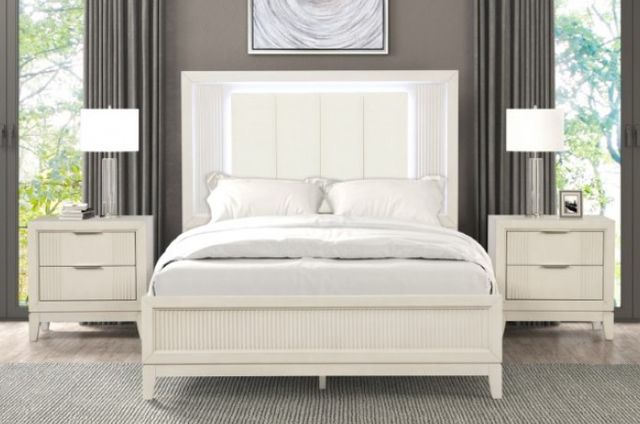 Furniture of America® Isadore 4-Piece Antique White Queen Bedroom Set-1
