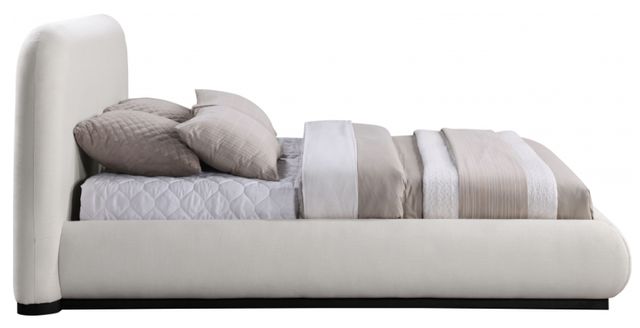 Meridian Furniture Vaughn Cream/Black Queen Linen Textured Upholstered Panel Bed-2