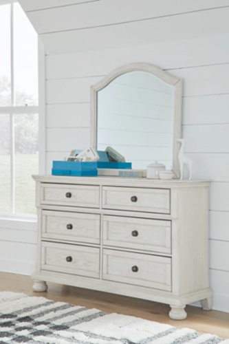 Signature Design by Ashley® Robbinsdale Antique White Dresser and Mirror Set-3