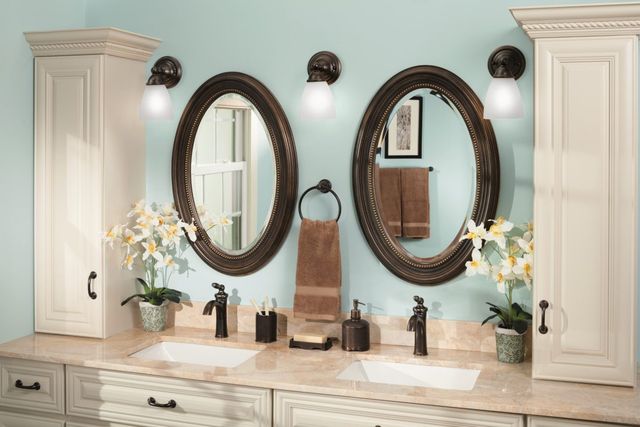 Moen® Brantford™ Oil Rubbed Bronze One Globe Bath Light-2