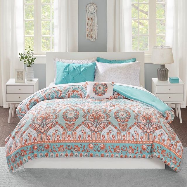 Olliix by Intelligent Design Vinnie Aqua Queen Comforter and Sheet Set-0