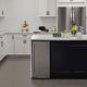 Sapphire Series 7 15" 75 lbs Panel Ready Ice Maker-1