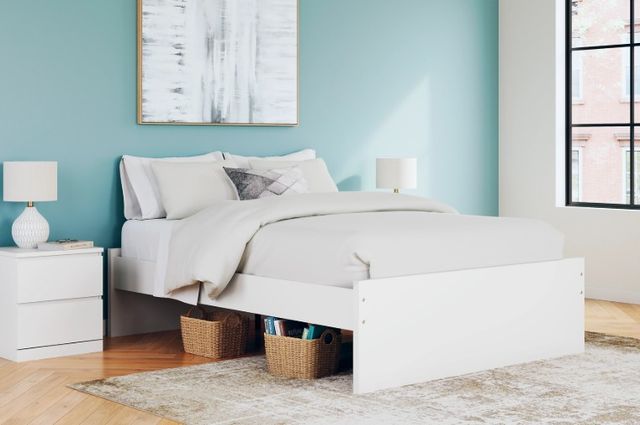 Signature Design by Ashley® Onita White Queen Platform Bed-3