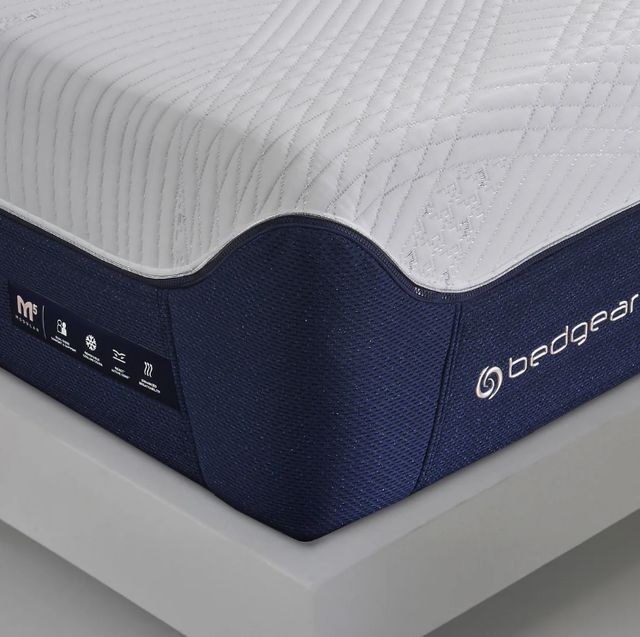 BEDGEAR® M5 Original Performance® 14" Hybrid Medium Firm Tight Top Split California King Mattress in a Box-3