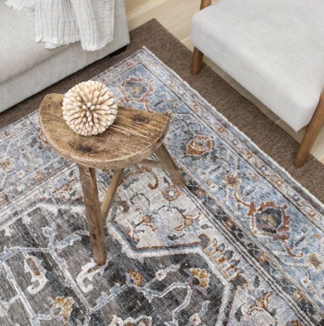 Oriental Weavers™ Maharaja 5'x8' Style 2 Area Rug-3