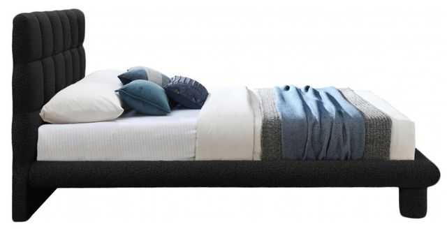 Meridian Furniture Deco Black Queen Panel Bed-2
