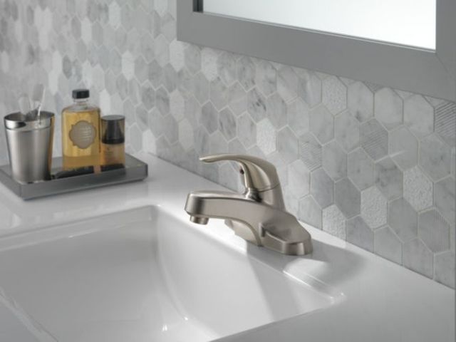 Peerless Core Brushed Nickel Single Handle Bathroom Faucet with Pop-Up-1
