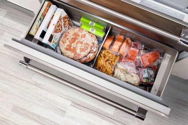 Thermador Freedom® 42" Stainless Steel Built-in French Door Refrigerator-4