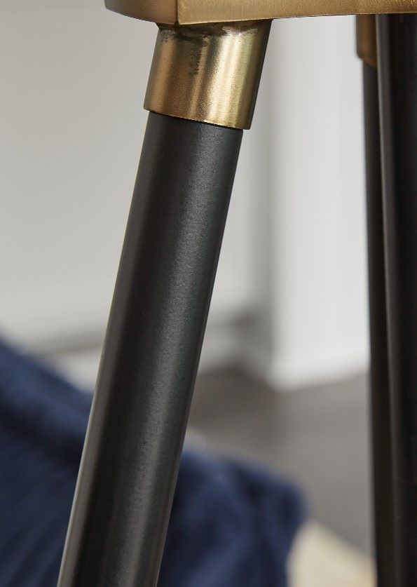 Signature Design by Ashley® Cashner Black/Gold Floor Lamp-3
