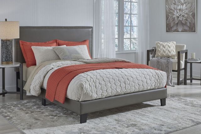 Signature Design by Ashley® Mesling Gray Queen Upholstered Bed-3