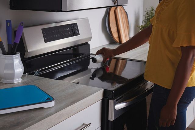 Frigidaire® ReadyClean™ Glass and Ceramic Cooktop Cleaner-2