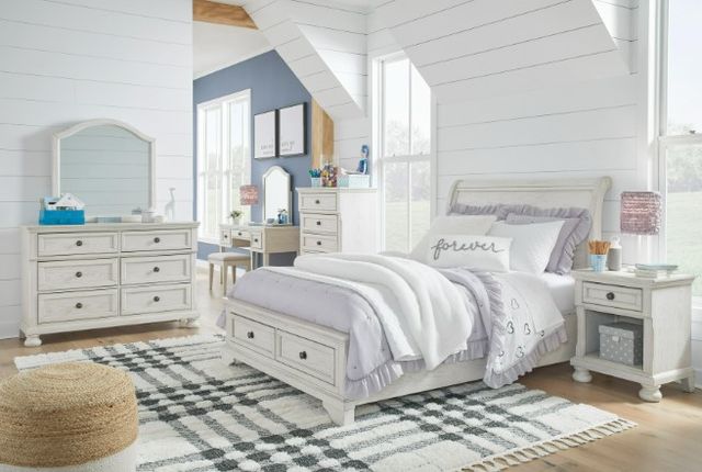Signature Design by Ashley® Robbinsdale 2-Piece Antique White King Sleigh Storage Bed Set-3
