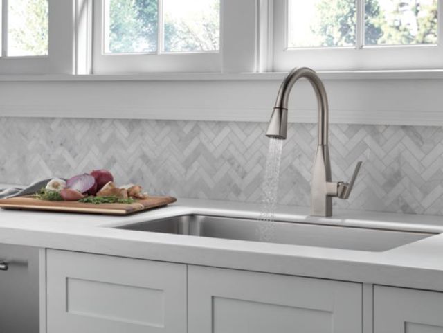 Peerless Xander® Stainless Single Handle Pull-Down Kitchen Faucet Tract Pack-2