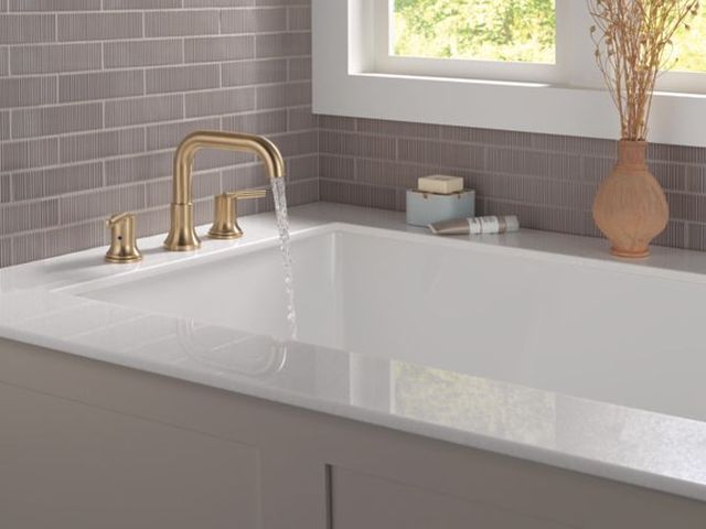 Delta Trinsic® Champagne Bronze Two Handle Lever Roman Tub Faucet Trim-2