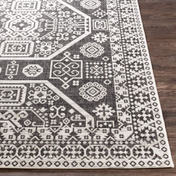 Surya Eagean Charcoal/Off-White 4'x6' Area Rug-1
