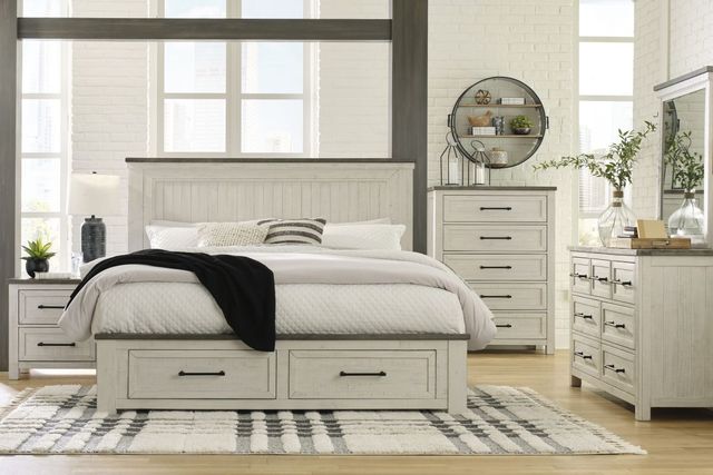 Benchcraft® Brewgan Antique White Bedroom Mirror-4