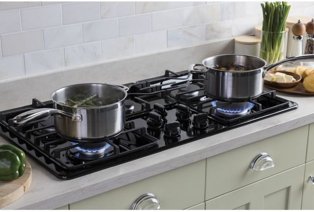 GE® 36" Black Built-In Gas Cooktop-4