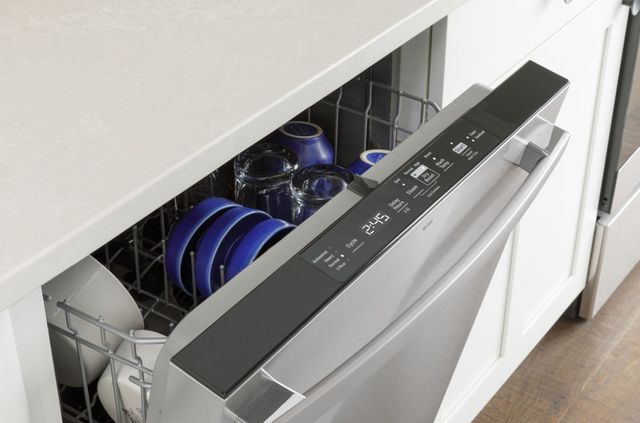 GE® 4 Piece Stainless Steel Kitchen Package-24